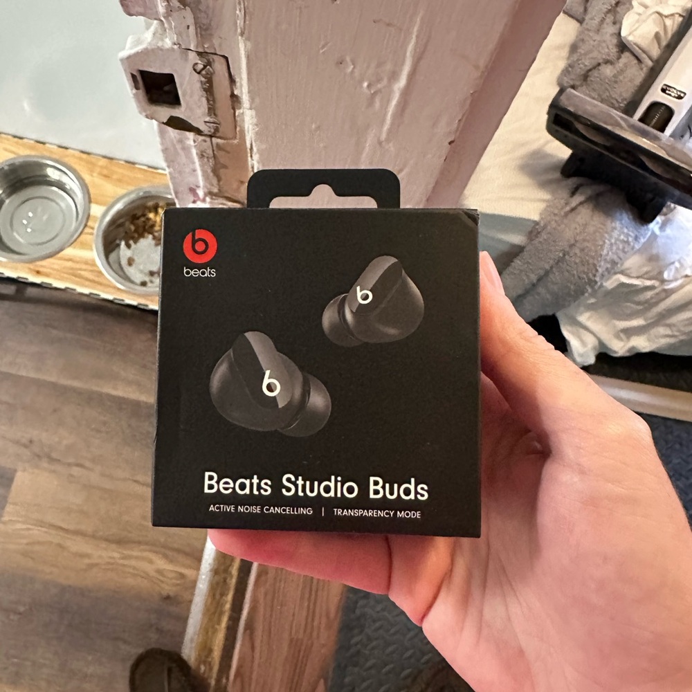 Beats Studio Buds - Black